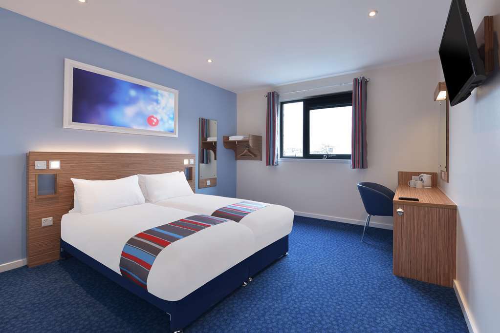 Travelodge เชลเทนแฮม ห้อง รูปภาพ