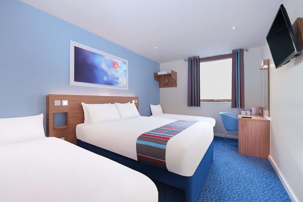 Travelodge เชลเทนแฮม ห้อง รูปภาพ